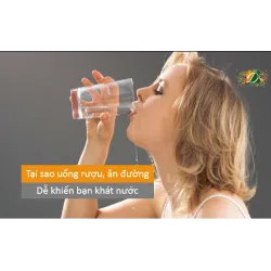 Tại sao uống rượu, hoặc tiêu thụ đường khiên bạn khát nước